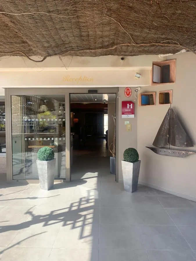 Hotel Beau Soleil لو لا فاندو