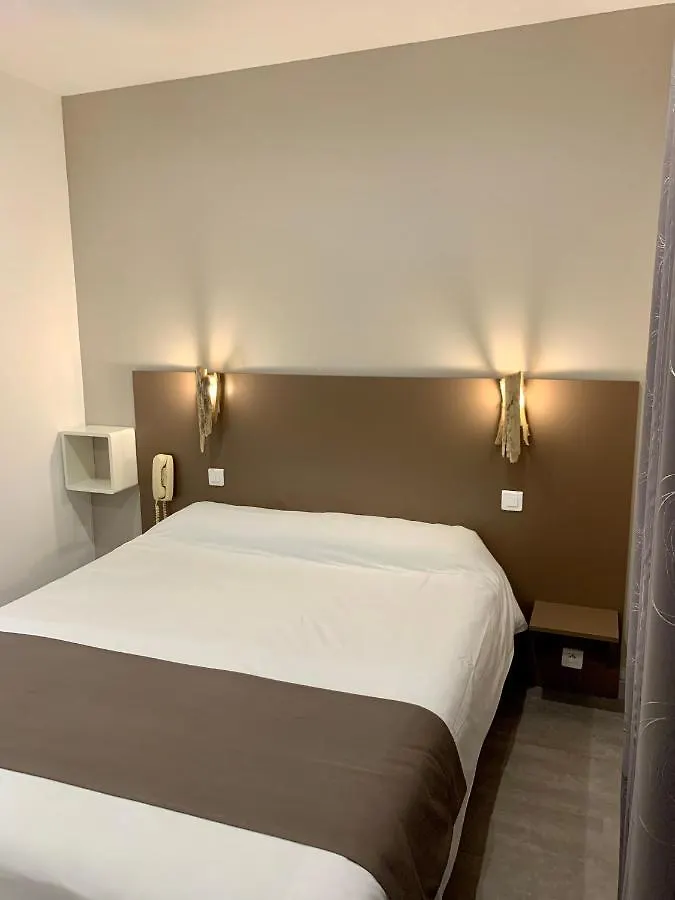 Hotel Beau Soleil لو لا فاندو