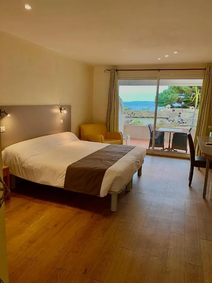 Hotel Beau Soleil لو لا فاندو 3*,  فرنسا
