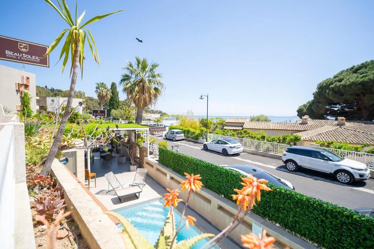Hotel Beau Soleil لو لا فاندو 3*,