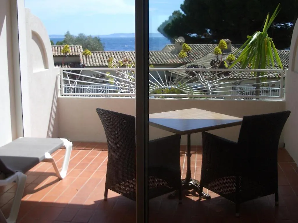 Hotel Beau Soleil لو لا فاندو